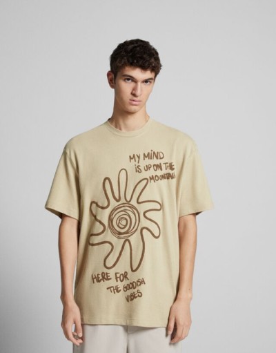 Bershka Rustik Çiçekli Kısa Kollu Boxy Fit T-shirt Erkek M Deve Tüyü Rengi