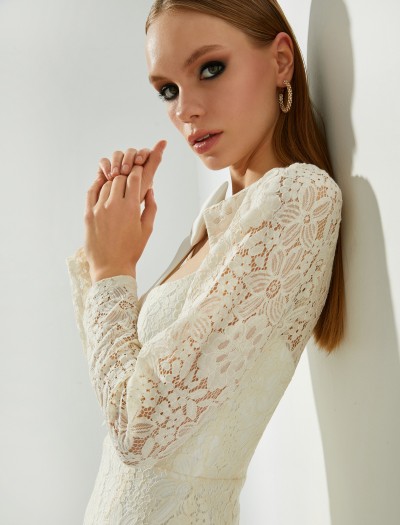 Koton Kadın Fiyonk Detaylı Dantelli Bridal Mini Elbise