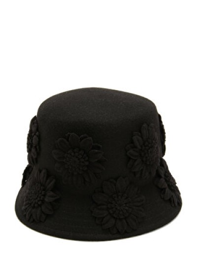 Valentino Garavani Kadın Siyah Çiçek Aplikeli Şapka S