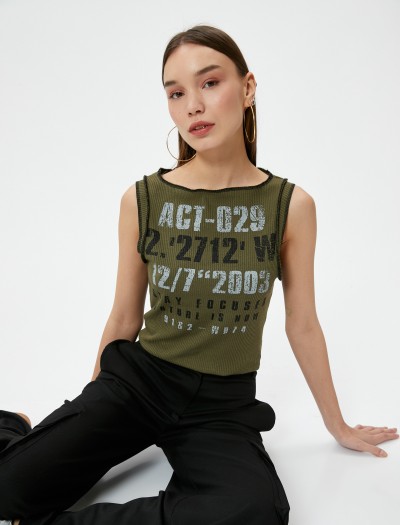 Koton Kadın Kolsuz T-shirt Baskılı Viskoz Kumaş Karışımlı Ribanalı Yuvarlak Yaka