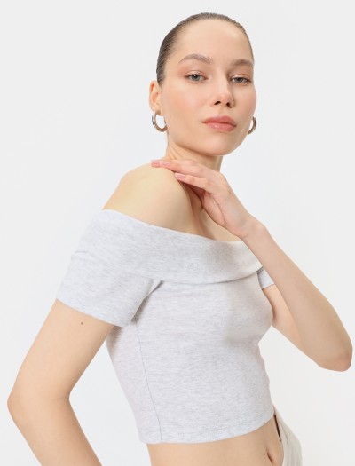 Koton Kadın Omzu Açık T-shirt Crop Kat Detaylı Ribanalı Kısa Kollu