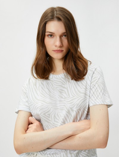 Koton Kadın Zebra Desenli T-shirt Pamuklu Kısa Kollu